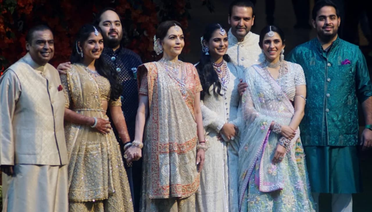 ಅನಂತ್ ಅಂಬಾನಿ & ರಾಧಿಕಾ ಮರ್ಚೆಂಟ್