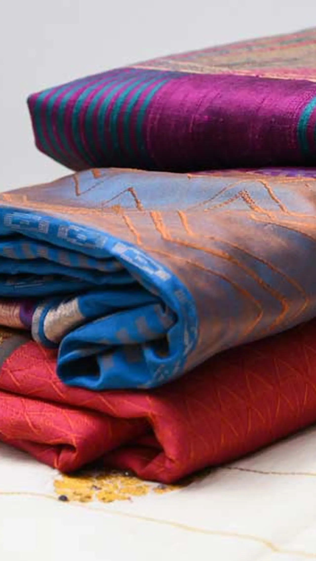 Tips To Wash Silk Saree In Tamil
