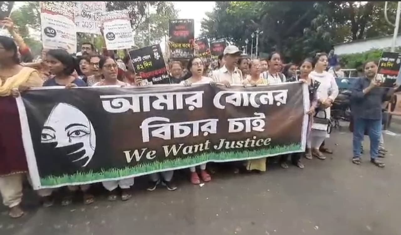 আবার ধর্নায় বসছেন চিকিৎসকেরা?