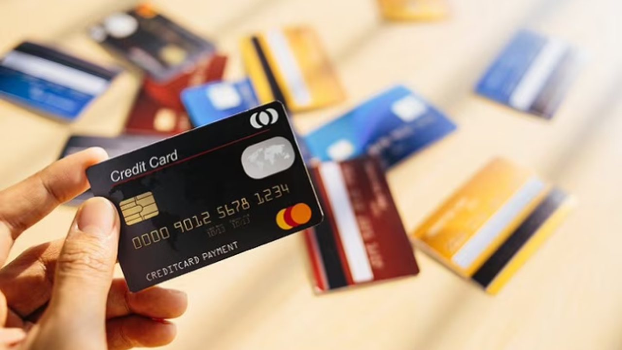 திருடப்படும் வாடிக்கையாளர்கள் பணம்