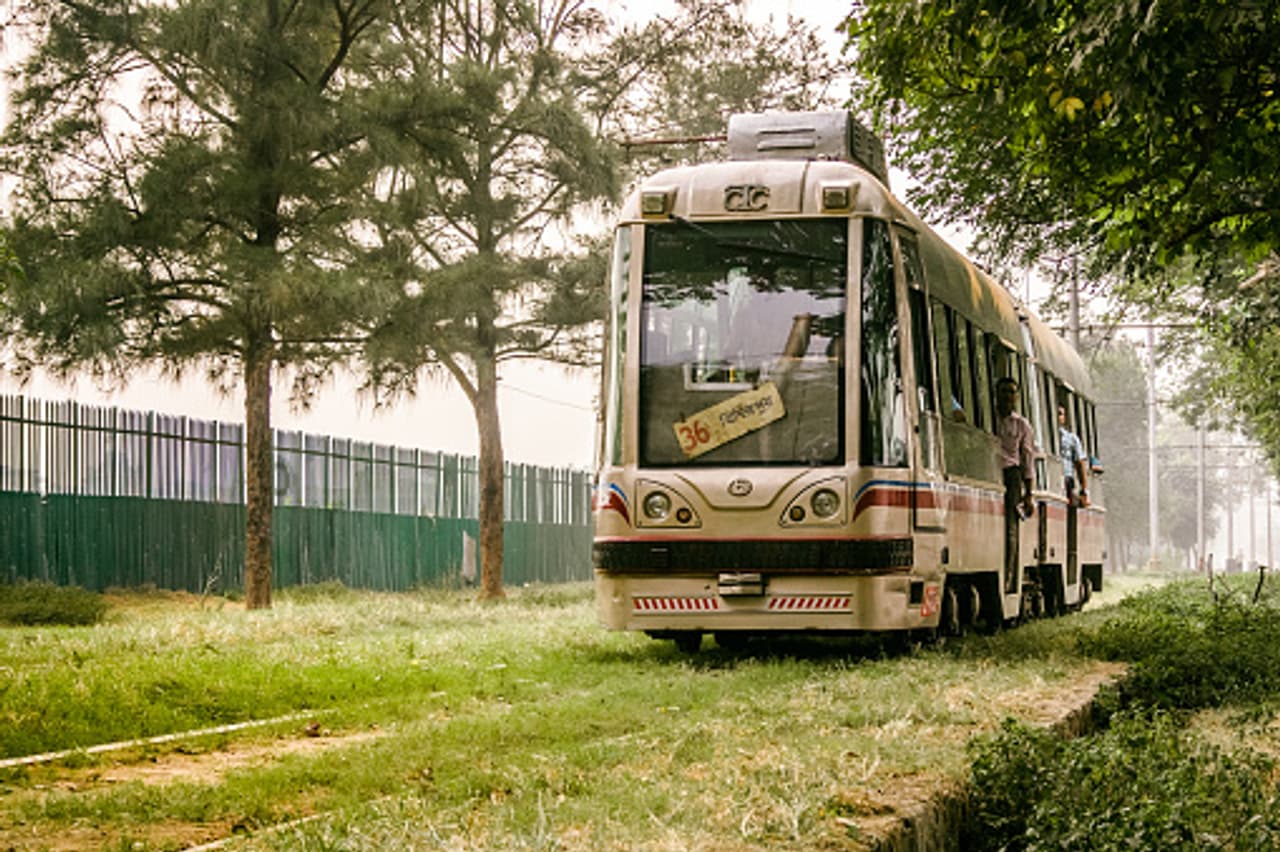 ট্রাম চলাচল শুরু