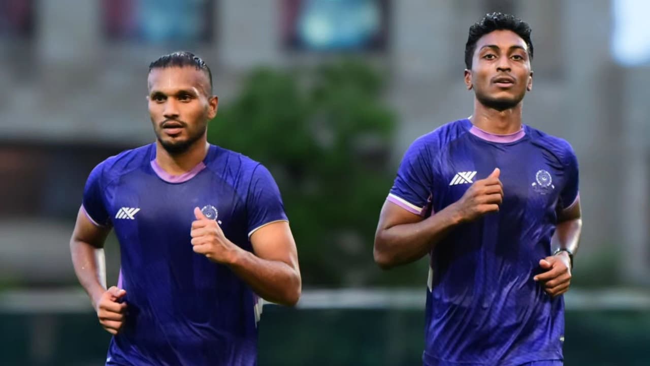 যদিও এই ম্যাচে নামার আগে যথেষ্ট চাপে মহামেডান যদিও এই ম্যাচে নামার আগে যথেষ্ট চাপে মহামেডান