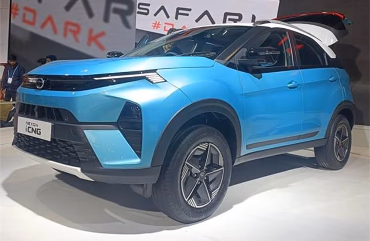 ரூ.5.6 லட்சத்தில் 34 கிமீ மைலேஜ்! ரூ.7 லட்சத்திற்குள் கிடைக்கும் சிஎன்ஜி கார்கள் ரூ.5.6 லட்சத்தில் 34 கிமீ மைலேஜ்! ரூ.7 லட்சத்திற்குள் கிடைக்கும் சிஎன்ஜி கார்கள்