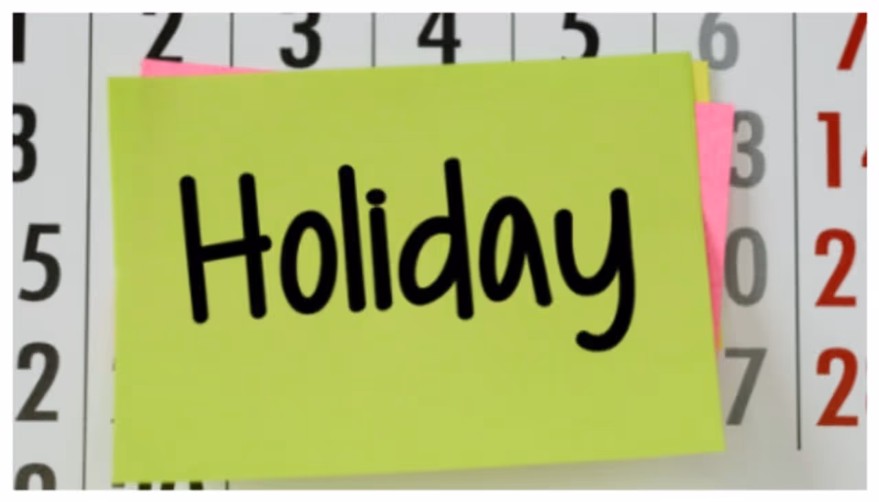 தொடர் விடுமுறை பொதுமக்களுக்கு குஷி