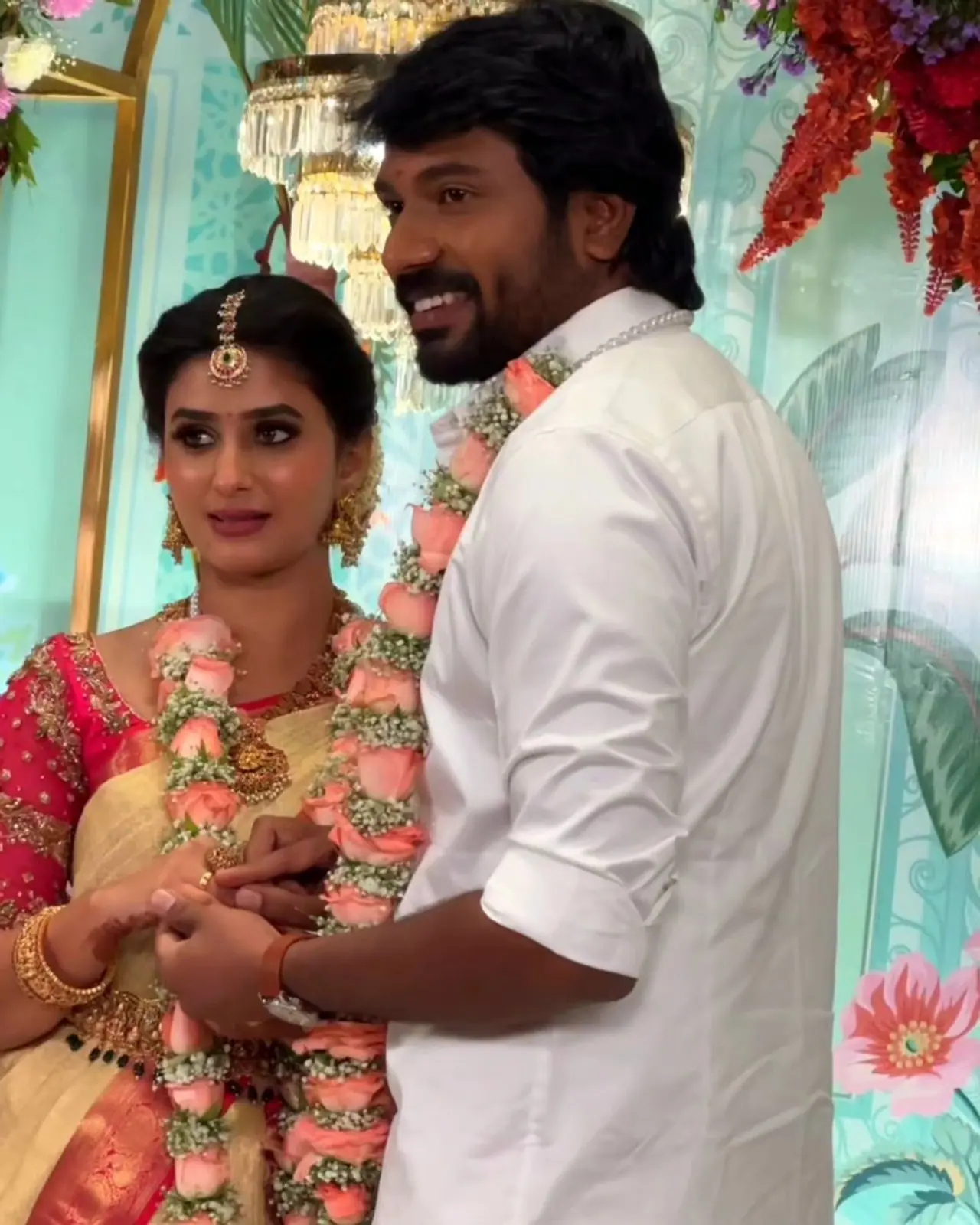 Vetri vasanth Engagement Photos