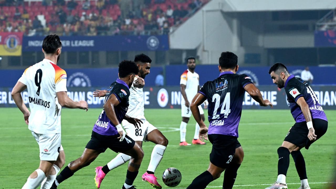 চলতি আইএসএল (ISL) প্রতিযোগিতায় ব্যাক টু ব্যাক হার চলতি আইএসএল (ISL) প্রতিযোগিতায় ব্যাক টু ব্যাক হার