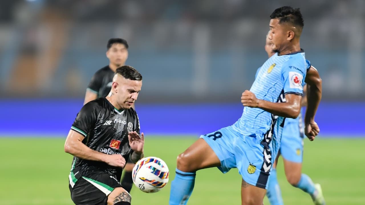 ঘরের মাঠে বড় হার সাদাকালো ব্রিগেডের ঘরের মাঠে বড় হার সাদাকালো ব্রিগেডের