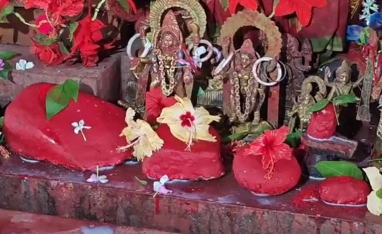 ৪০০ বছর পুরনো কালী ৪০০ বছর পুরনো কালী