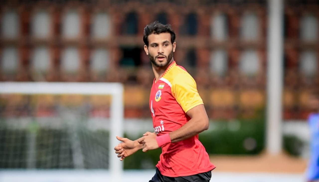 ইস্টবেঙ্গলে যোগ দেওয়ার পর থেকেই সমস্যায় ছিলেন, ভুটানে স্বমহিমায় আনোয়ার আলি ইস্টবেঙ্গলে যোগ দেওয়ার পর থেকেই সমস্যায় ছিলেন, ভুটানে স্বমহিমায় আনোয়ার আলি