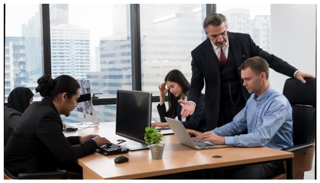 நவீன பணிச்சூழலை வடிவமைக்கும் தலைமுறைகள்