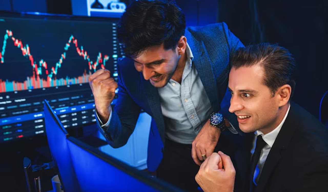 Stock market to open on April 15 after a long weekend