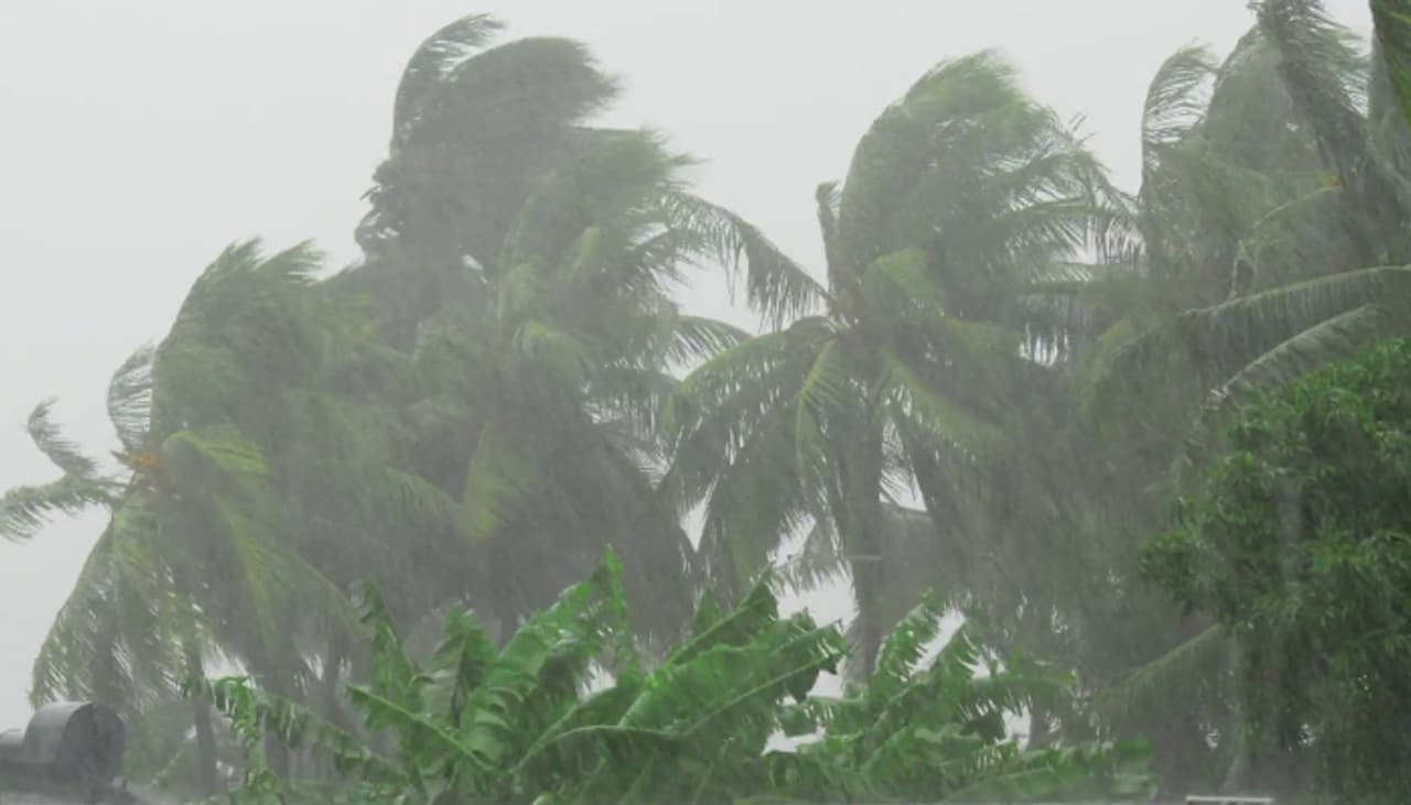 கேரளாவில் வெளுத்து வாங்கும் மழை