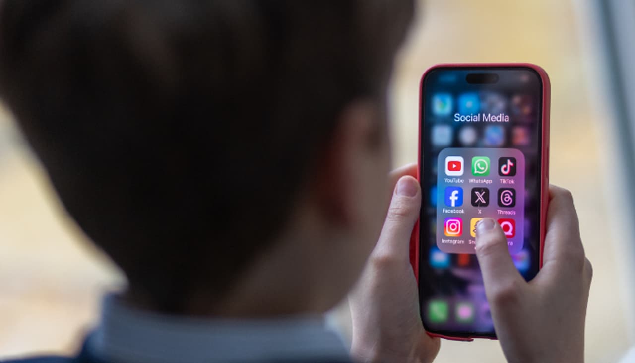 Social Media Children Social Media Children