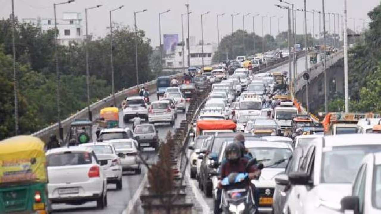 রাজ্যে পথ দুর্ঘটনা এড়াতে বিরাট পদক্ষেপ নিতে চলেছে রাজ্য সরকার, ঘোষণা পরিবহণমন্ত্রীর রাজ্যে পথ দুর্ঘটনা এড়াতে বিরাট পদক্ষেপ নিতে চলেছে রাজ্য সরকার, ঘোষণা পরিবহণমন্ত্রীর