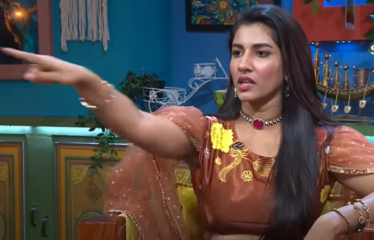 Vishnu Priya Semi Nude Content: Vishnu Priya Semi Nude Content: