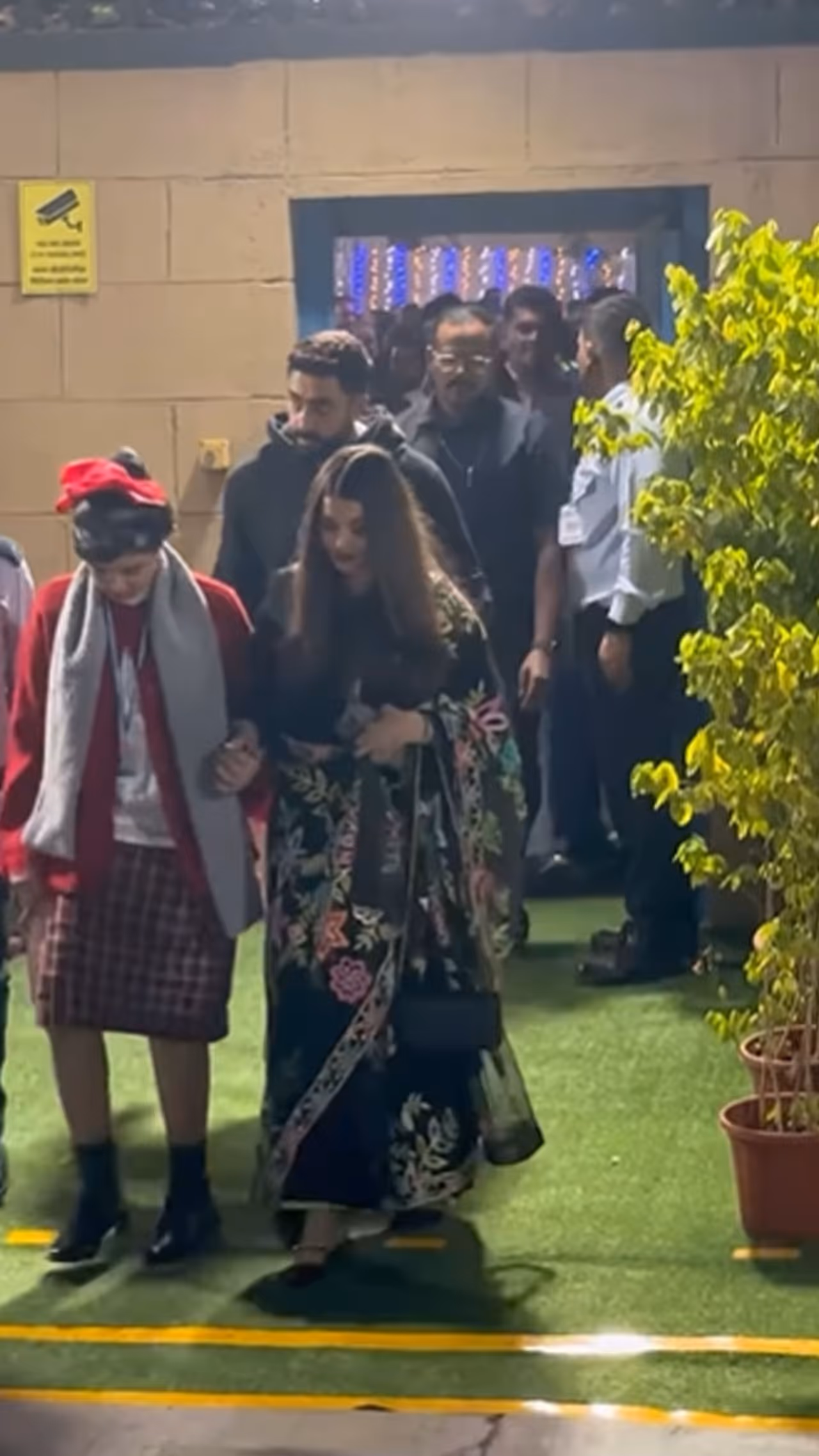 Aishwarya Daughter Aaradhya