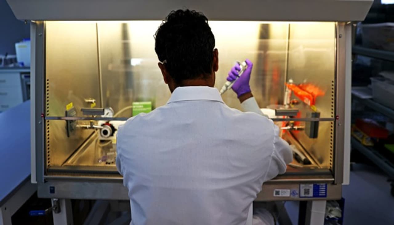 అద్దాల స్థానాలు