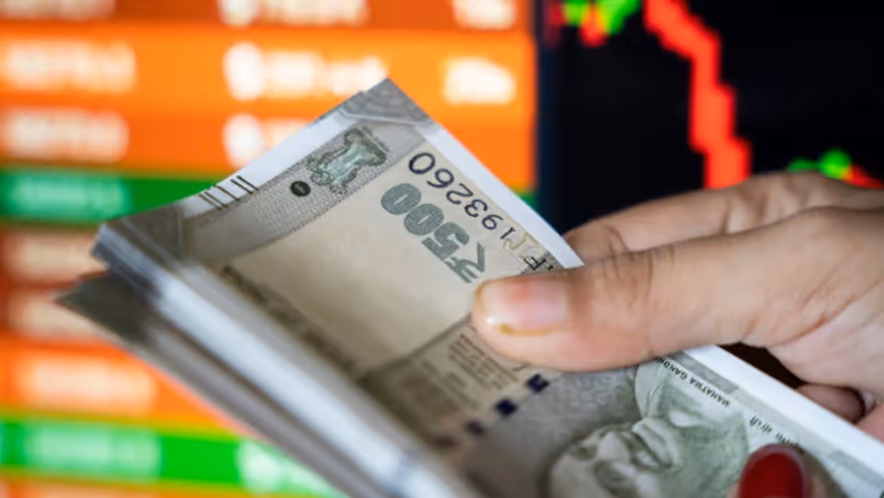 1. HAL Share Price Target