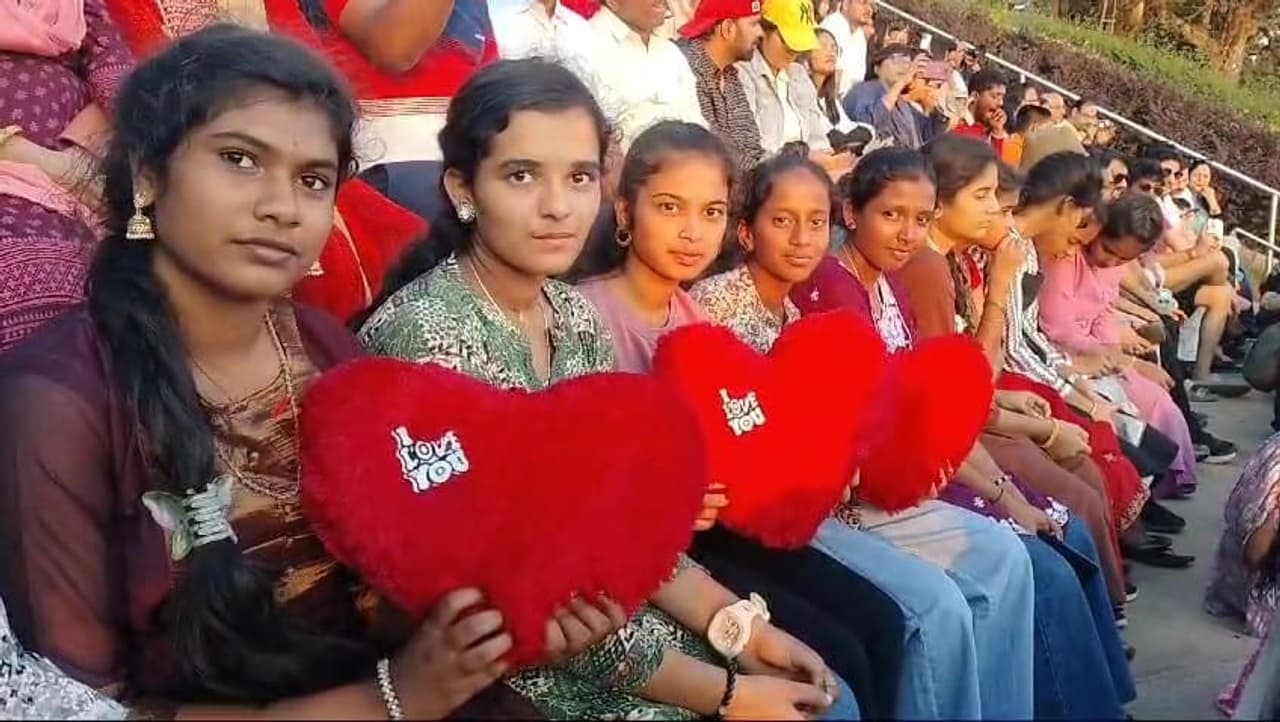 ವರ್ಷದ ಕೊನೆ ಸೂರ್ಯಾಸ್ತ ವೀಕ್ಷಣೆ