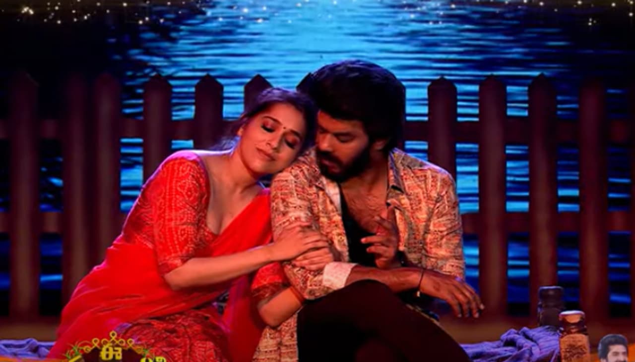 లవ్ ట్రాక్తో రష్మి, సుధీర్ లకు క్రేజ్ లవ్ ట్రాక్తో రష్మి, సుధీర్ లకు క్రేజ్