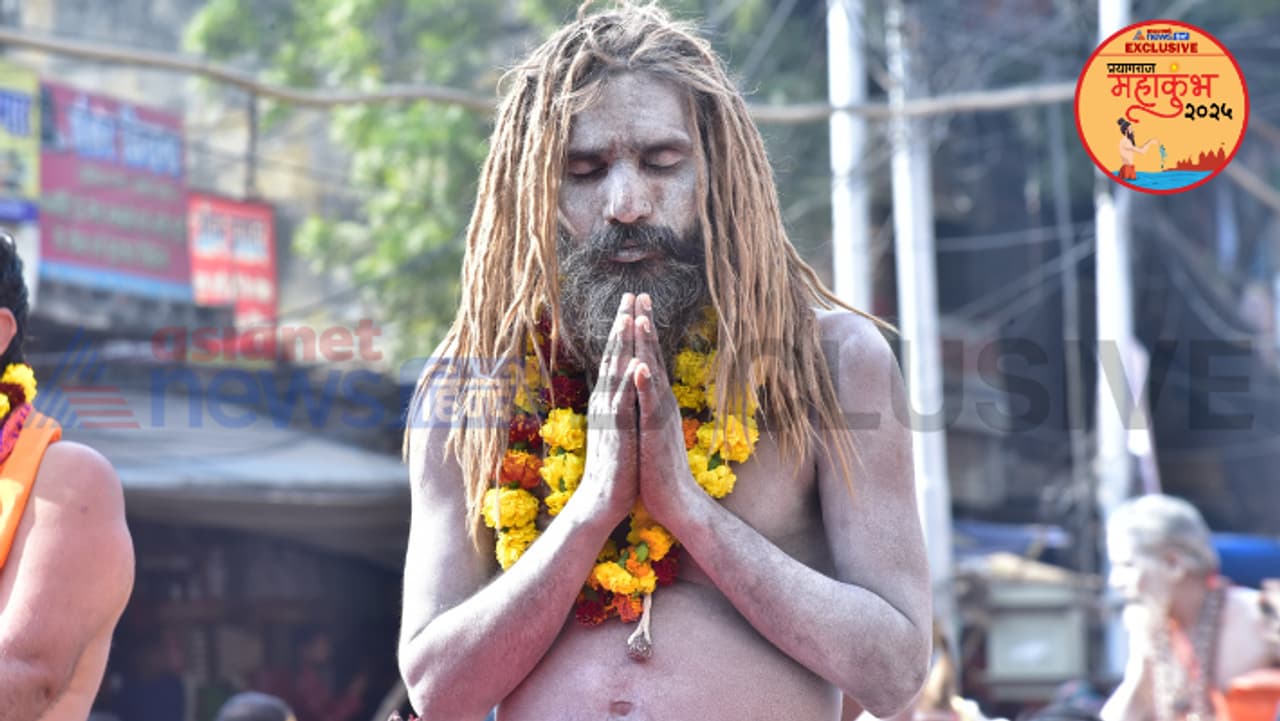 महाकुंभ 2025: शाही स्नान एक दिन पहले के 10 अद्भुत नजारे महाकुंभ 2025: शाही स्नान एक दिन पहले के 10 अद्भुत नजारे