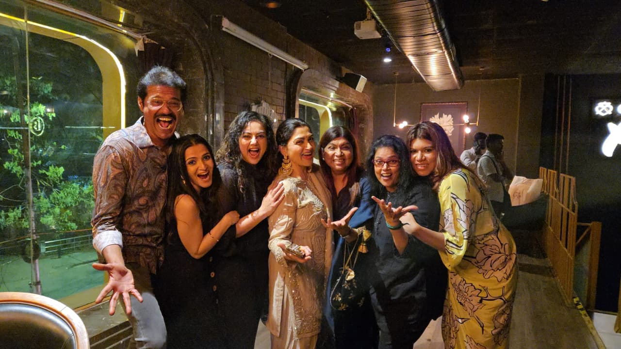 சுந்தர் சி வைத்து பார்ட்டி சுந்தர் சி வைத்து பார்ட்டி