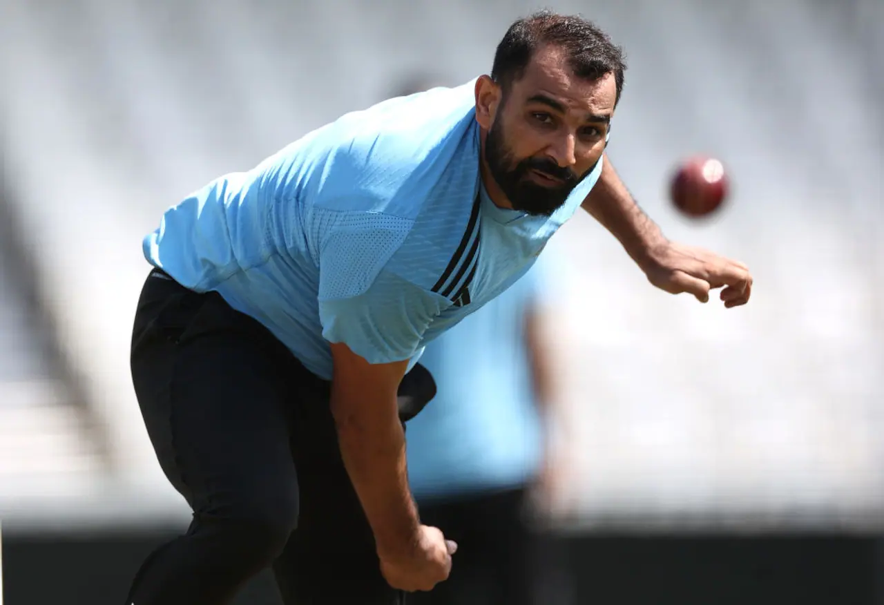 ইডেন গার্ডেন্সে ইংল্যান্ডের বিরুদ্ধে টি ২০ সিরিজের প্রথম ম্যাচে সহজ জয় ভারতের ইডেন গার্ডেন্সে ইংল্যান্ডের বিরুদ্ধে টি ২০ সিরিজের প্রথম ম্যাচে সহজ জয় ভারতের