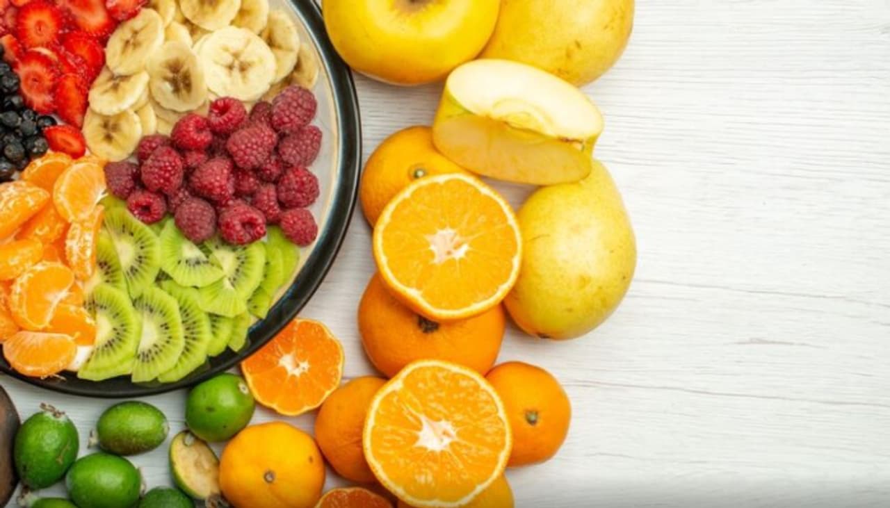 வெறும் வயிற்றில் பழங்கள் சாப்பிடலாமா?