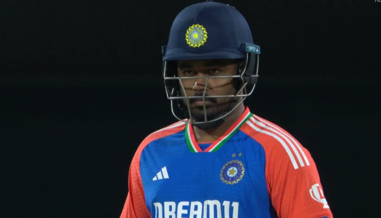 ಸಂಜು ಸ್ಯಾಮ್ಸನ್ಗೆ ಟೀಕೆ ಸಂಜು ಸ್ಯಾಮ್ಸನ್ಗೆ ಟೀಕೆ