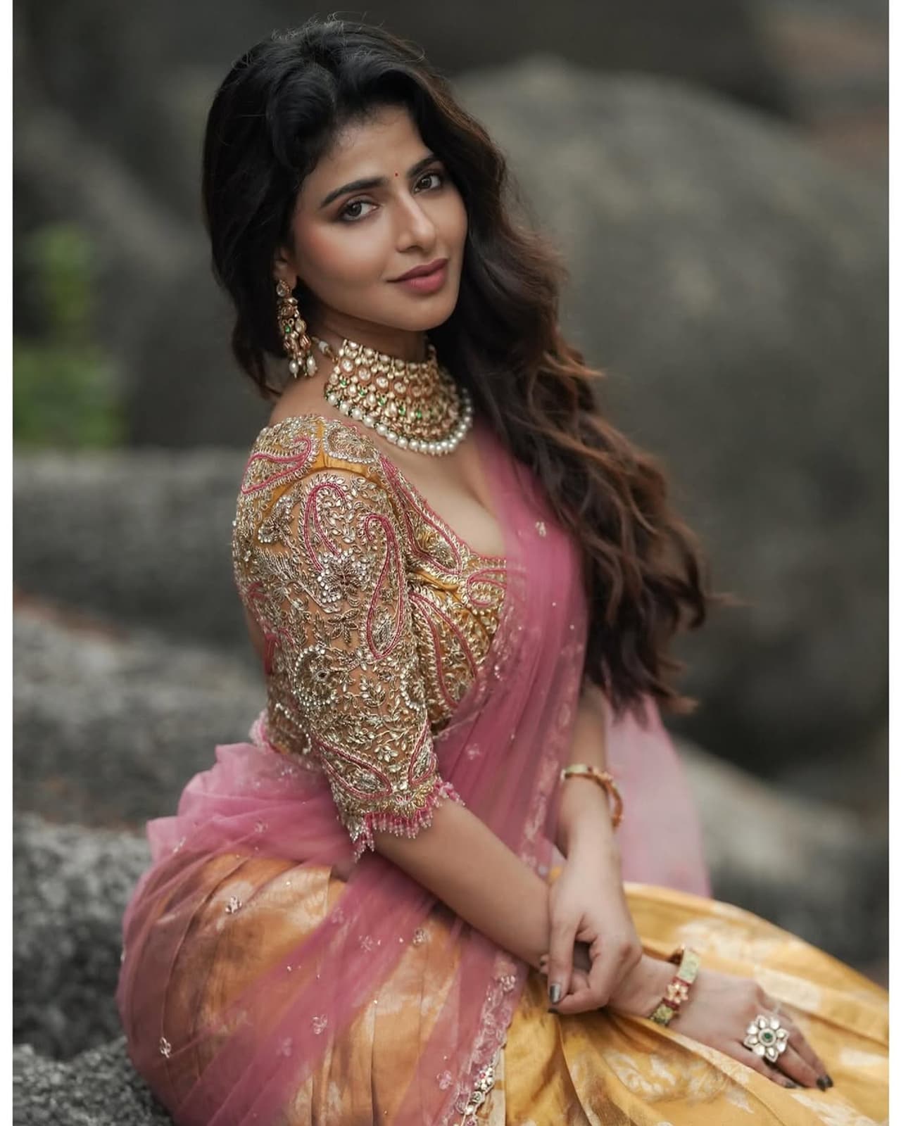 ஐஸ்வர்யா மேனன் ஐஸ்வர்யா மேனன்