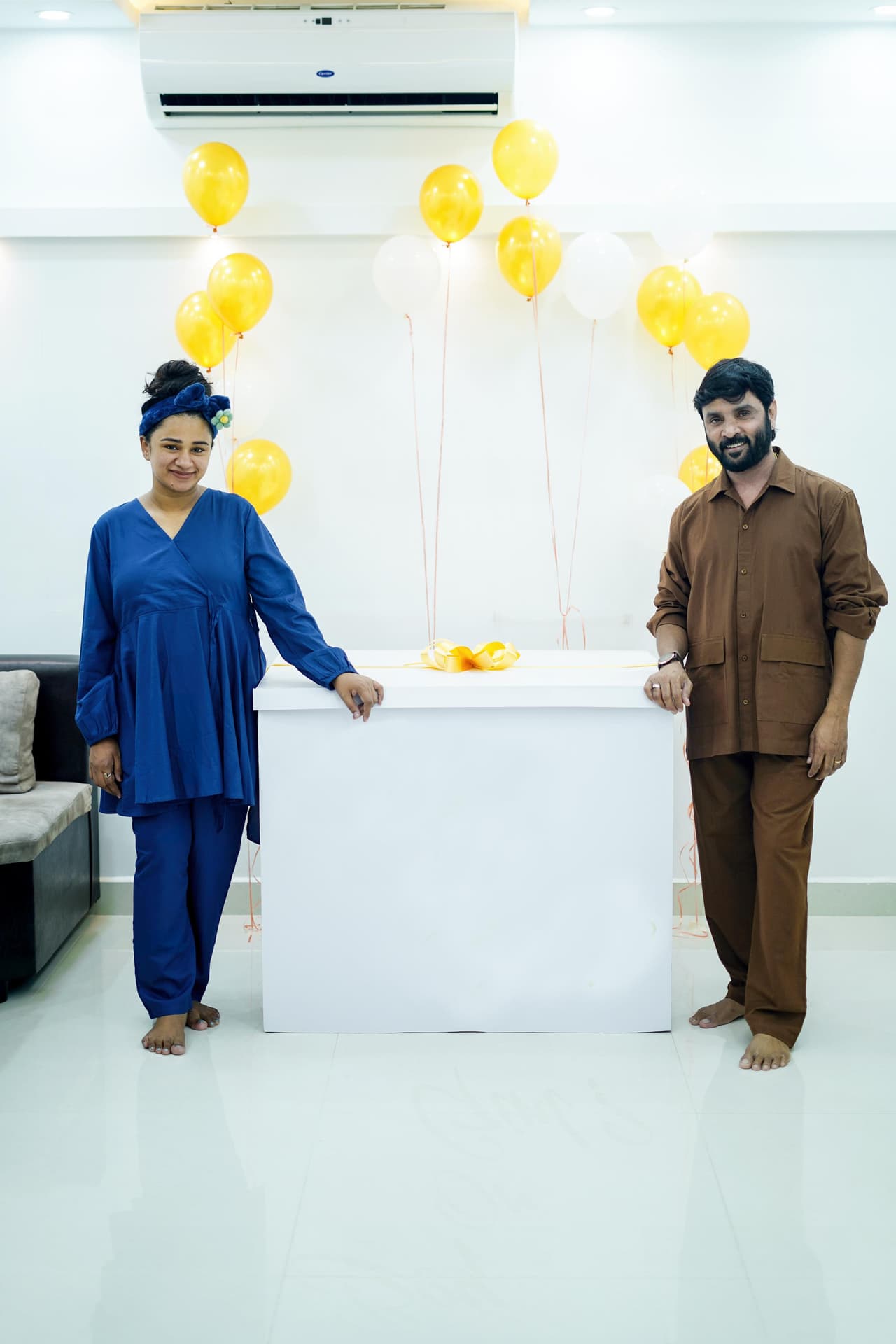 இரட்டை பெண் குழந்தைகளை கையில் ஏந்திய அழகான தருணம்: சினேகன் எமோஷனல் வீடியோ!