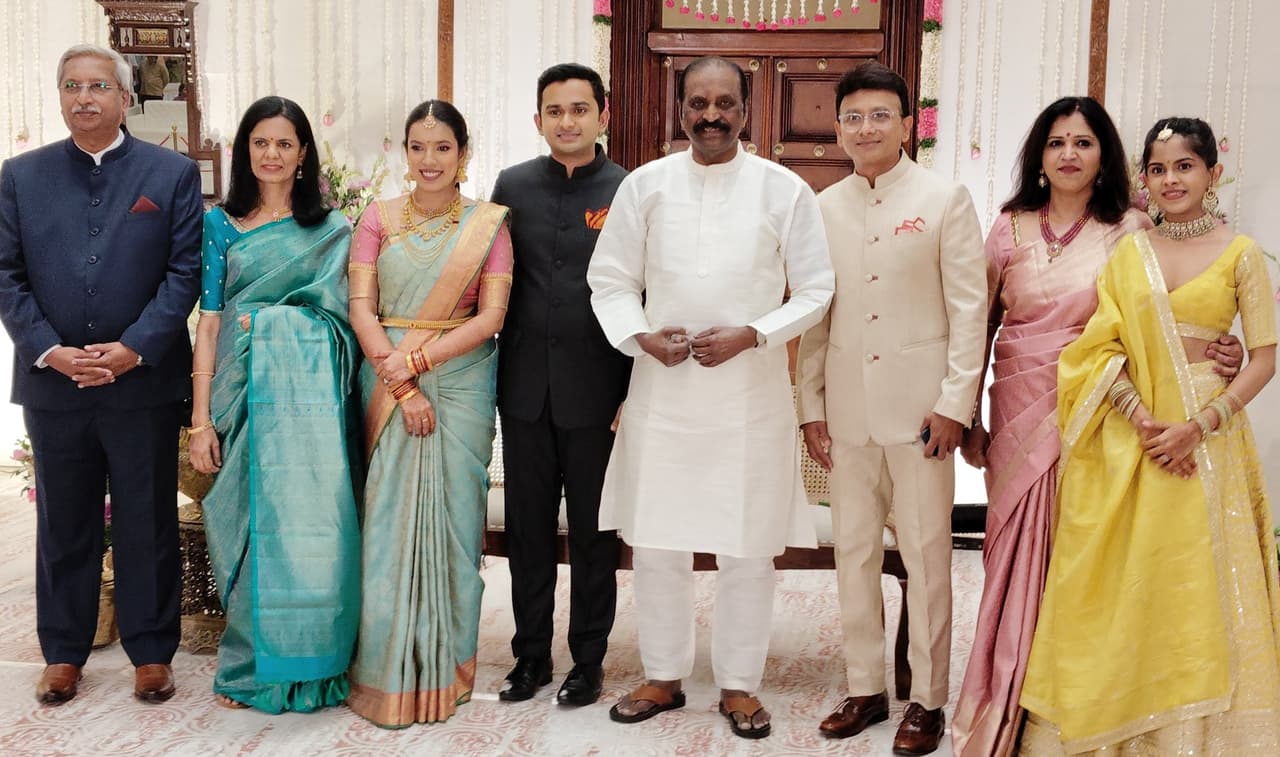 உன்னி கிருஷ்ணன்: உன்னி கிருஷ்ணன்: