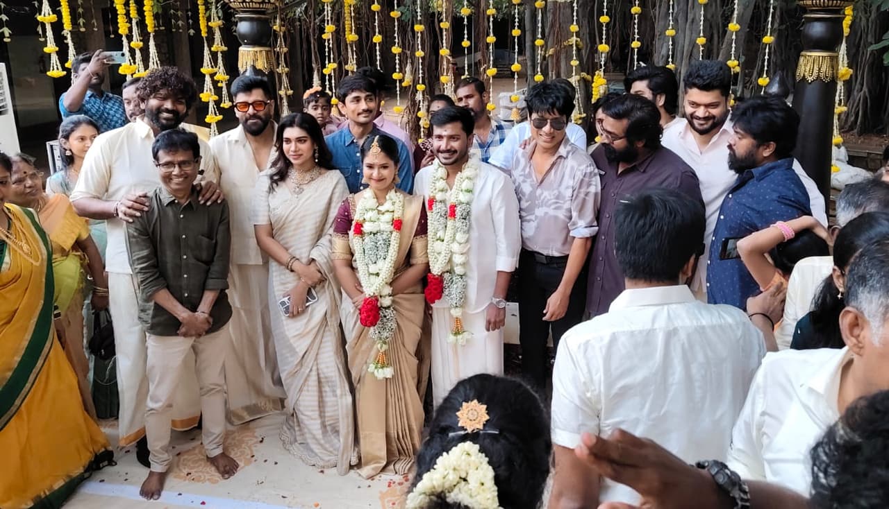 சித்தா பட இயக்குனரின் திருமணம் சித்தா பட இயக்குனரின் திருமணம்