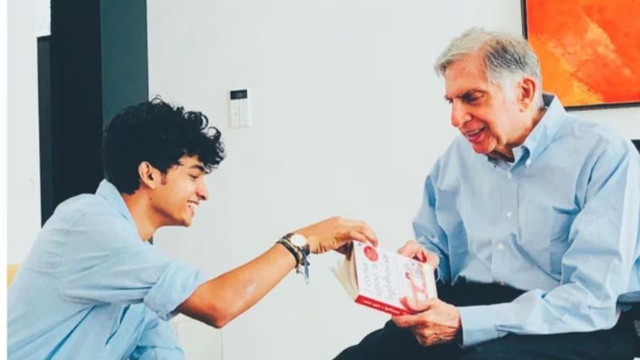 ரத்தன் டாடா நண்பர் சாந்தனுவுக்கு டாடா மோட்டார்ஸ் நிறுவனத்தில் உயர் பொறுப்பு ரத்தன் டாடா நண்பர் சாந்தனுவுக்கு டாடா மோட்டார்ஸ் நிறுவனத்தில் உயர் பொறுப்பு