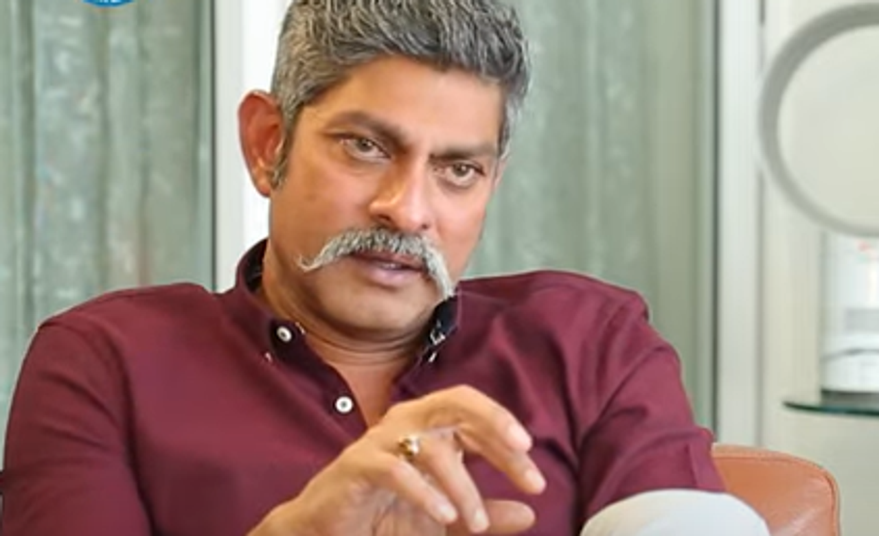 ಸೌಂದರ್ಯ ಜೊತೆ ಮದುವೆಗೆ ರೆಡಿ ಆಗಿದ್ರಾ ಜಗಪತಿ? ಸೌಂದರ್ಯ ಜೊತೆ ಮದುವೆಗೆ ರೆಡಿ ಆಗಿದ್ರಾ ಜಗಪತಿ?