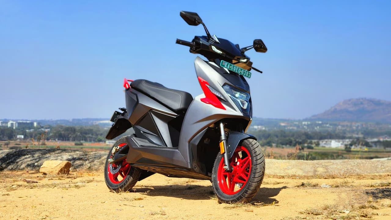 Simple ONE Gen 1.5: 248km Range Electric Scooter Simple ONE Gen 1.5: 248km Range Electric Scooter
