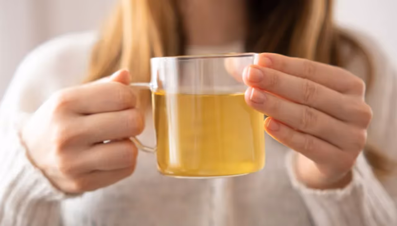 ముఖాన్ని మెరిపించే టీలు