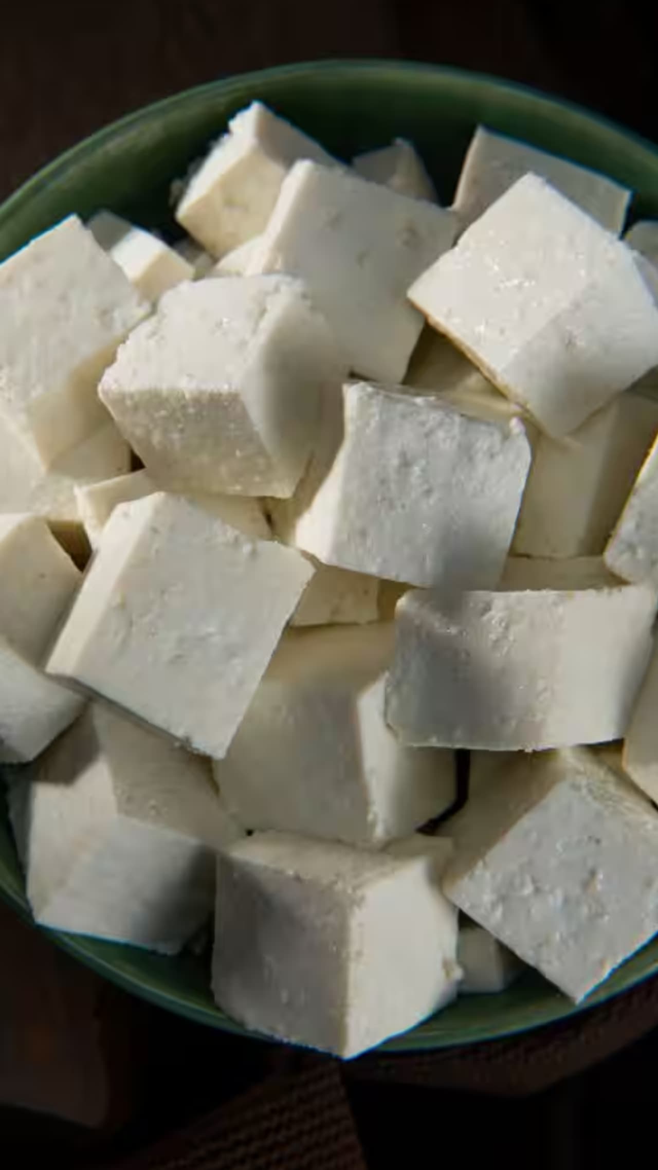 उन्हाळ्यात पनीर खाल्यामुळे शरीराला काय भेटत?