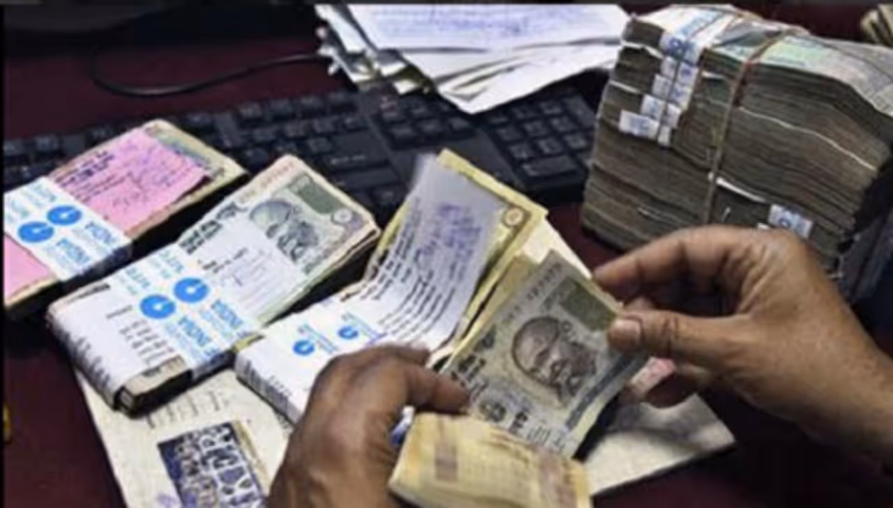 বেতন বাড়তে চলেছে