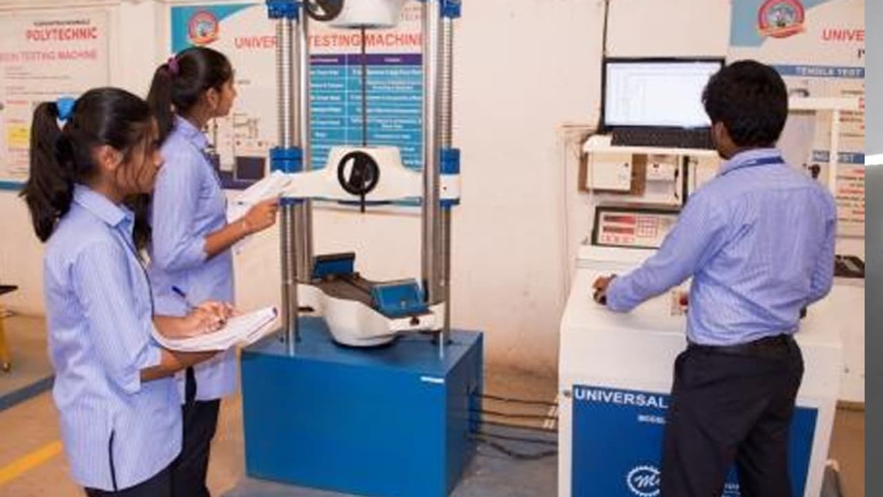 பொதுத்தேர்வு முடிவுகளைத் தொடர்ந்து மாணவர் சேர்க்கை! பொதுத்தேர்வு முடிவுகளைத் தொடர்ந்து மாணவர் சேர்க்கை!