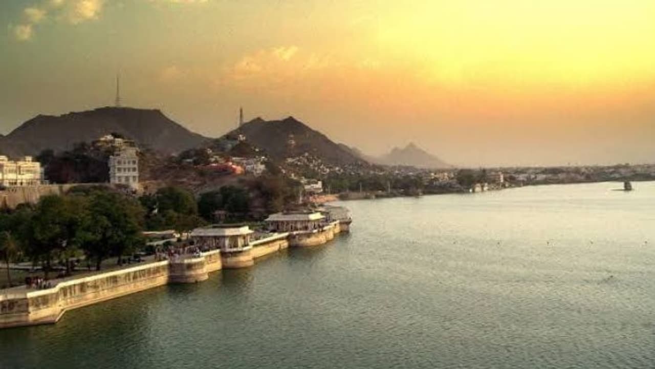 Rajasthan's lakes have become a treasure of water in the desert! Rajasthan's lakes have become a treasure of water in the desert!