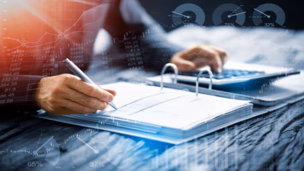 আয়কর জমা দেওয়ার সময় আয়কর জমা দেওয়ার সময়