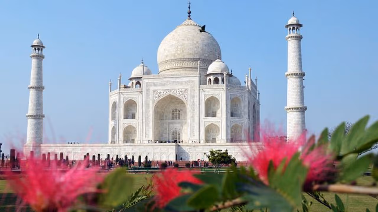 చారిత్రక, పురాతన కట్టడాలు