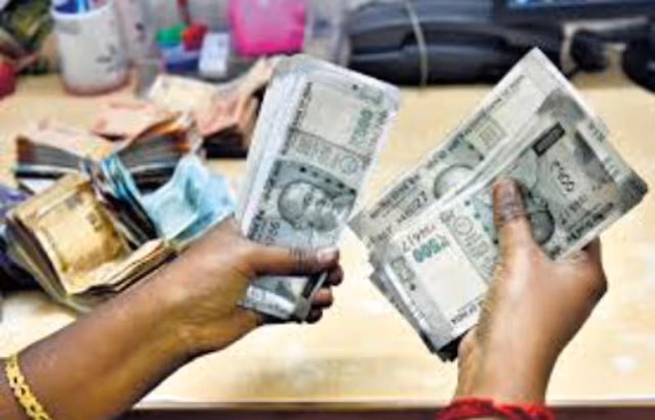 Central government employees Central government employees