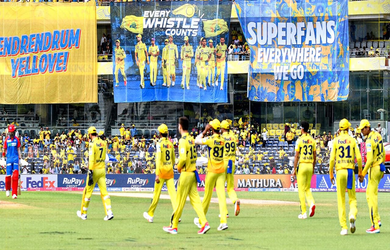 MS Dhoni's Parents Watch CSK vs DC IPL 2025 MS Dhoni's Parents Watch CSK vs DC IPL 2025