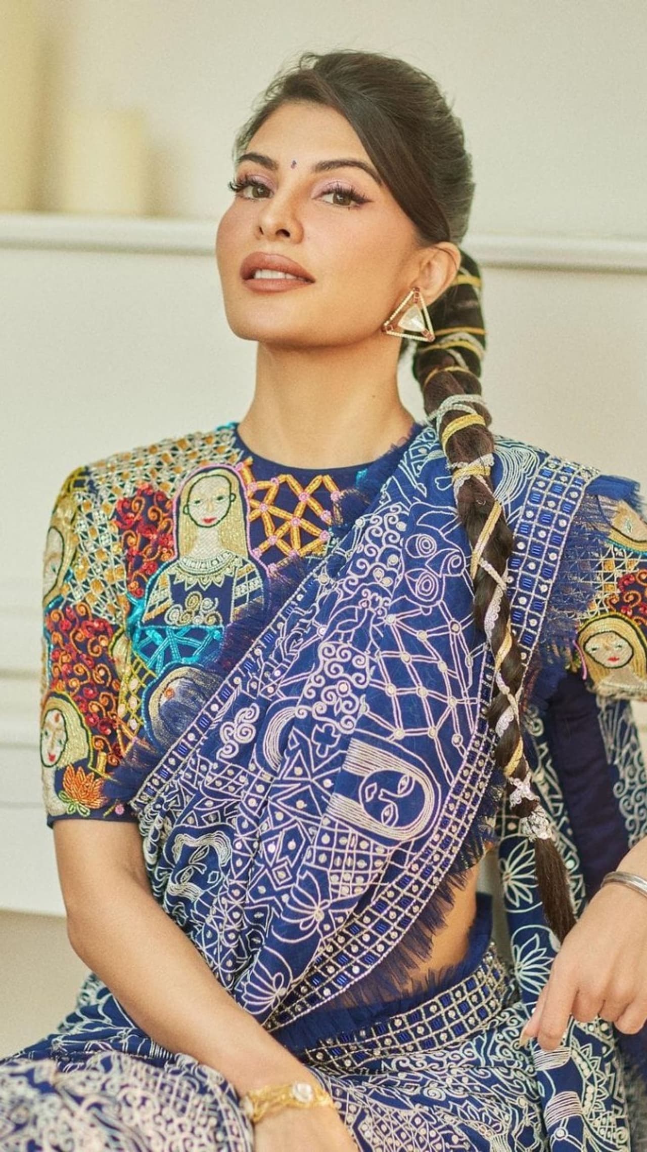 साड़ी के साथ बनाएं ब्रेड ( Braid Hairstyles for weddings) साड़ी के साथ बनाएं ब्रेड ( Braid Hairstyles for weddings)