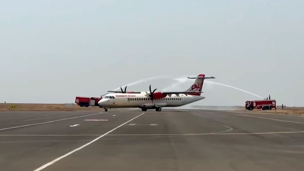 তীব্র অর্থনৈতিক ক্ষতির সম্মুখীন পাকিস্তান