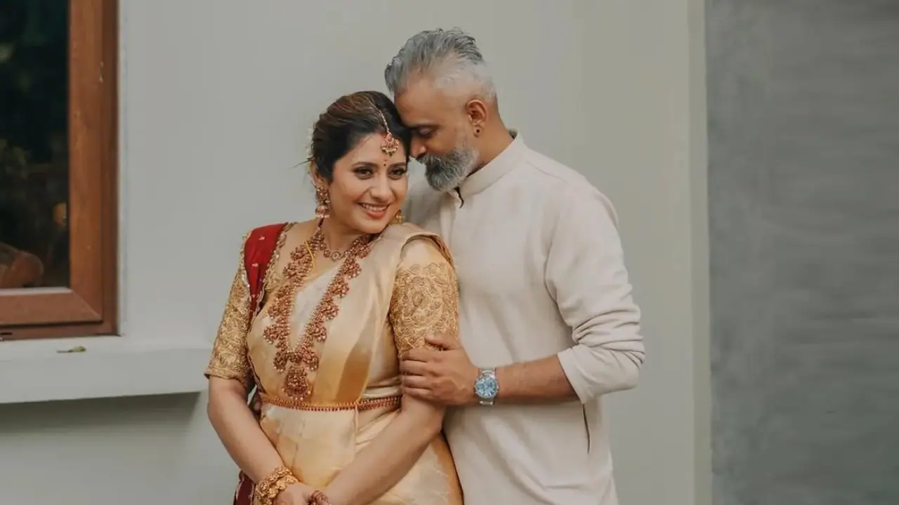 Priyanka Deshpande shuts Rumours