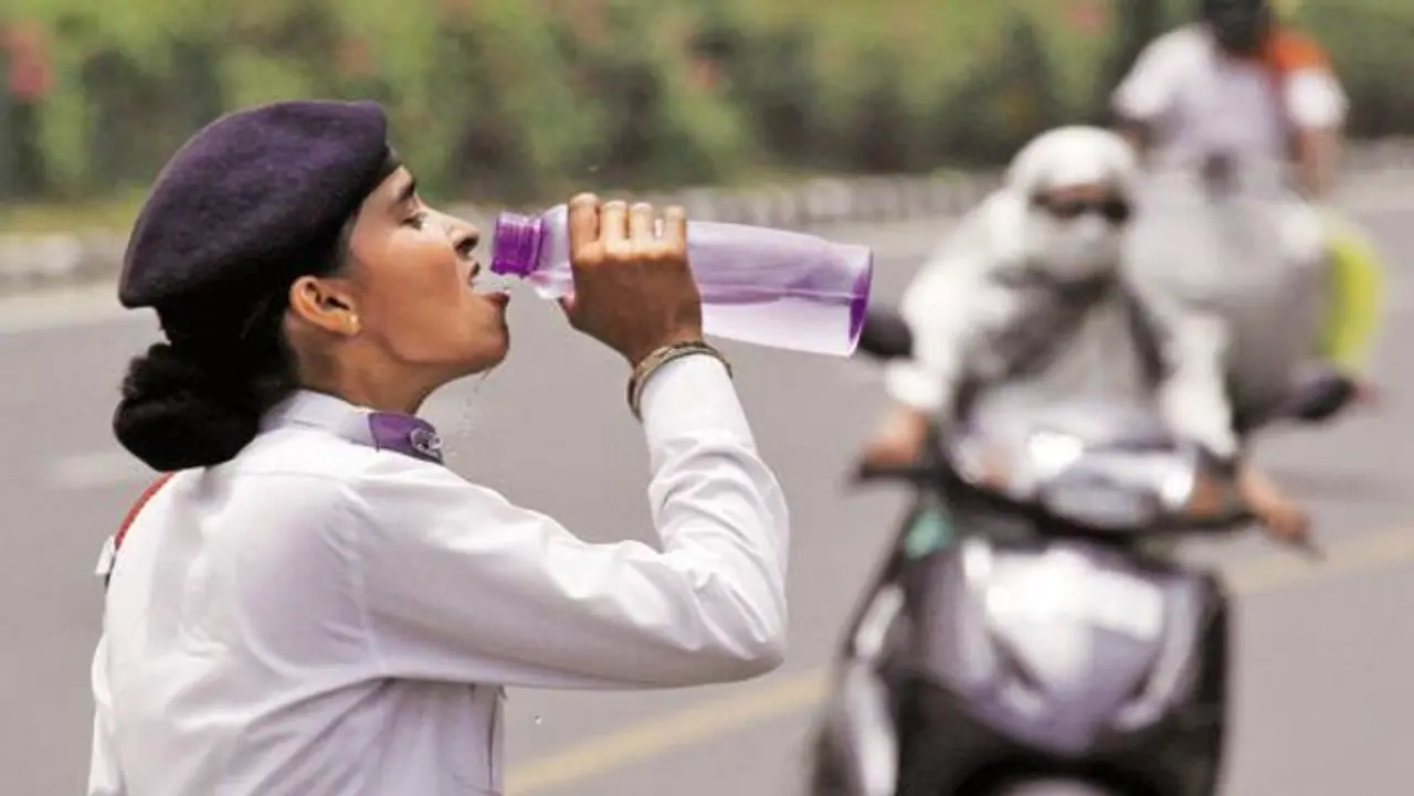 MP में 44 डिग्री, 5 जिलों में लू का कहर MP में 44 डिग्री, 5 जिलों में लू का कहर