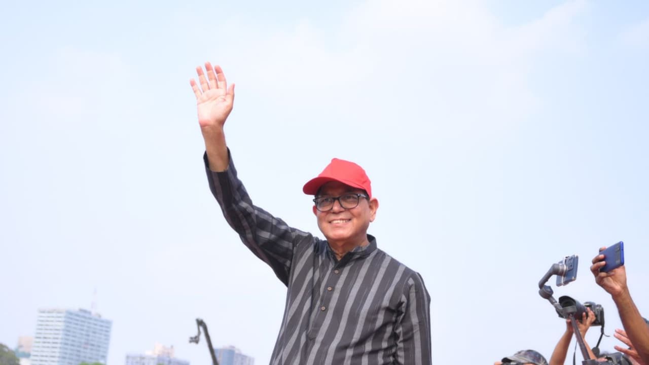 বাম ব্রিগেড Live Updates: মঞ্চে সিপিএম এর রাজ্য সম্পাদক মহম্মদ সেলিম বাম ব্রিগেড Live Updates: মঞ্চে সিপিএম এর রাজ্য সম্পাদক মহম্মদ সেলিম